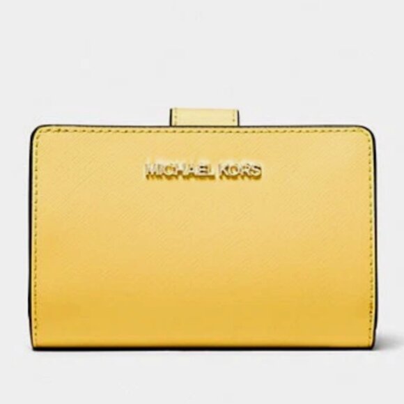 New Michael Kors Medium Crossgrain Leather Wallet Daisy Yellow with Gift Box - Picture 1 of 6